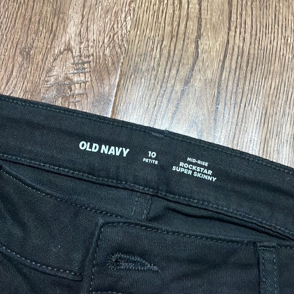 NWT Old Navy mid rise rockstar super skinny black jeans. Sz 10P - Picture 2 of 4